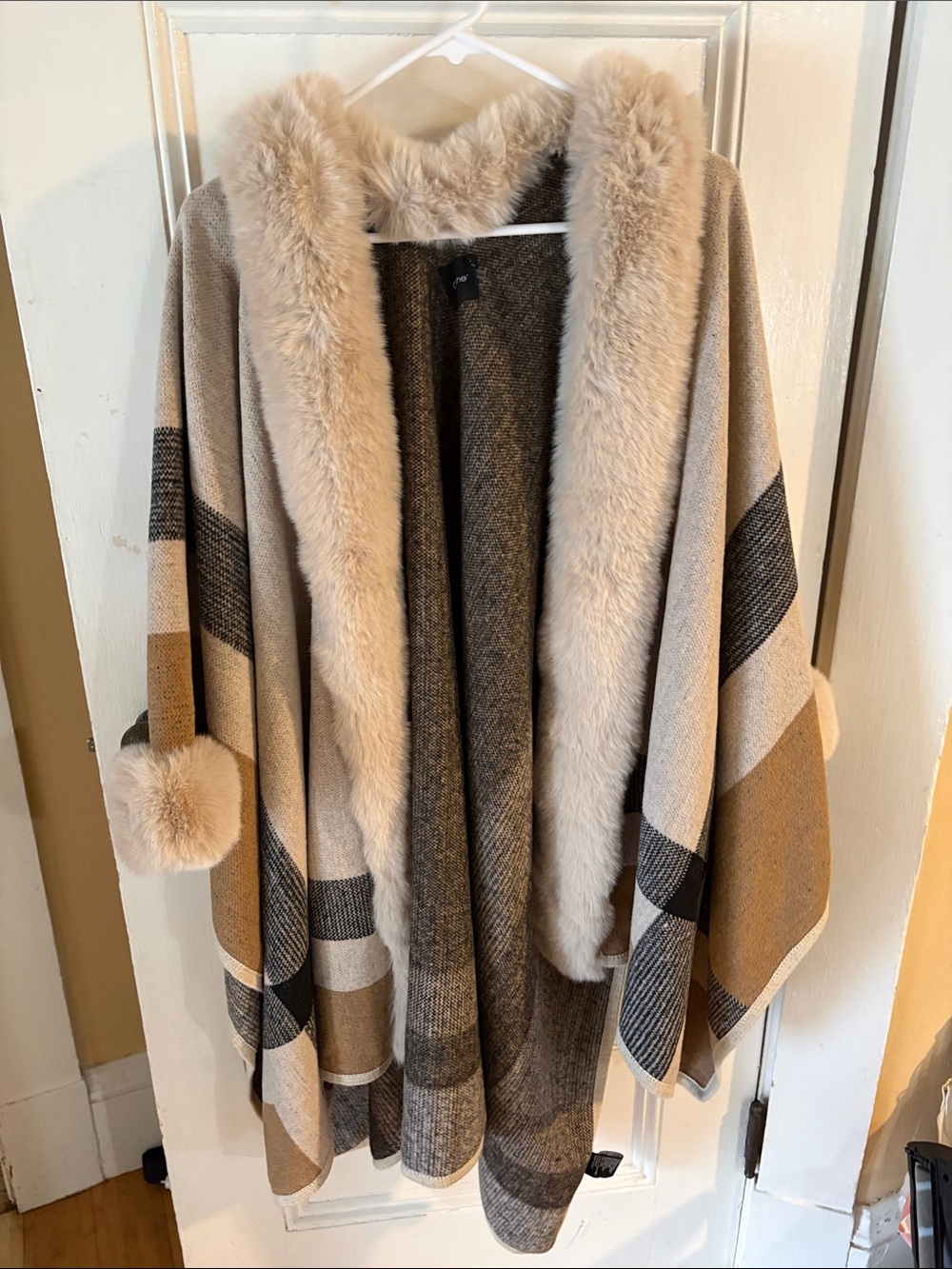 Beige & Brown Plaid Faux-Fur Trim Cape